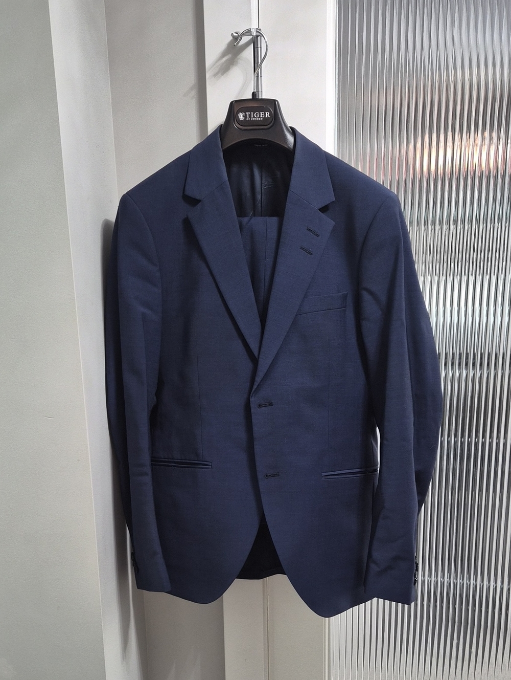 Tiger of Sweden Navy Blue Single-Breasted Suit Jacket